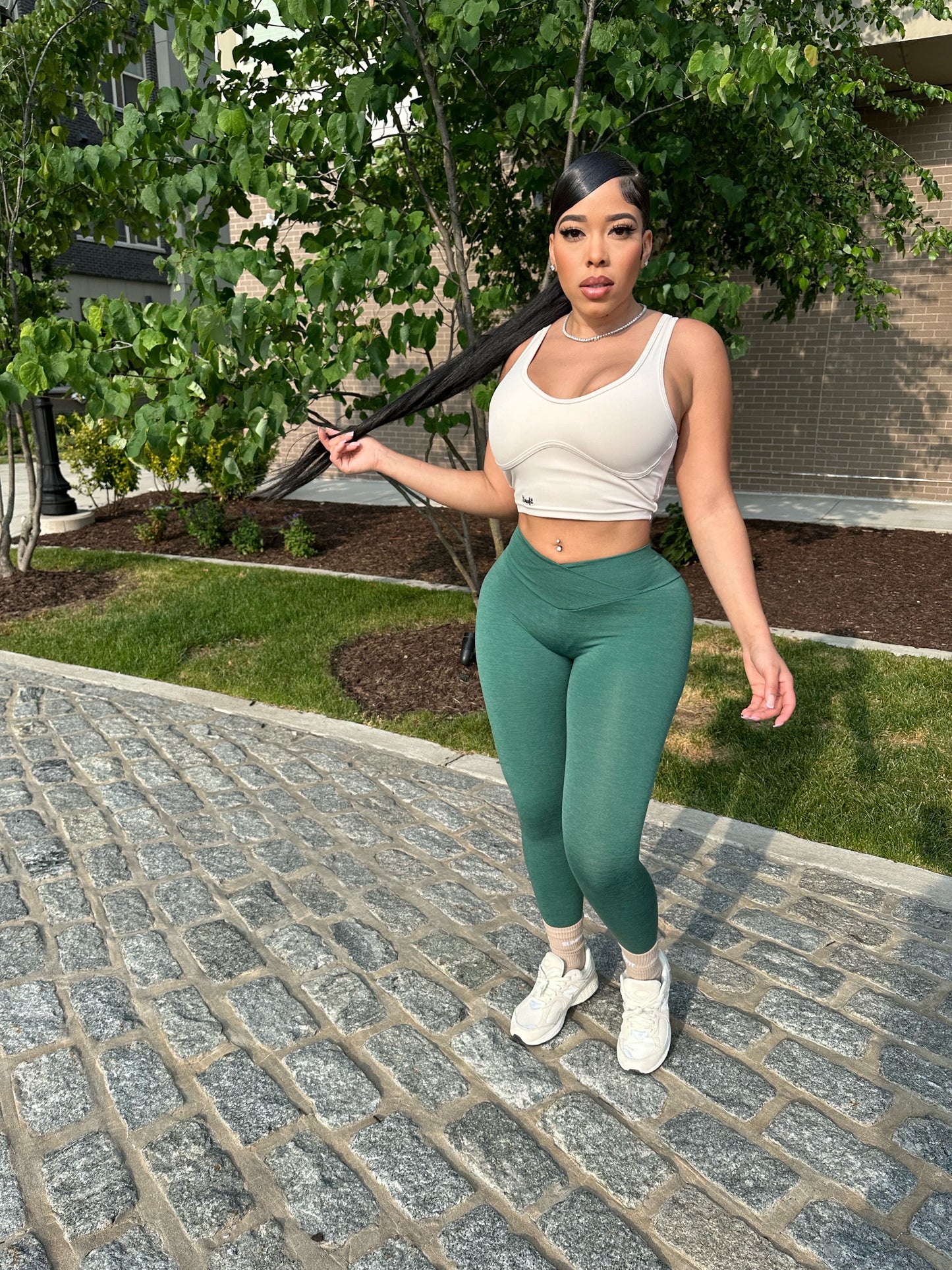 Low Cut Scrunch Butt Leggings