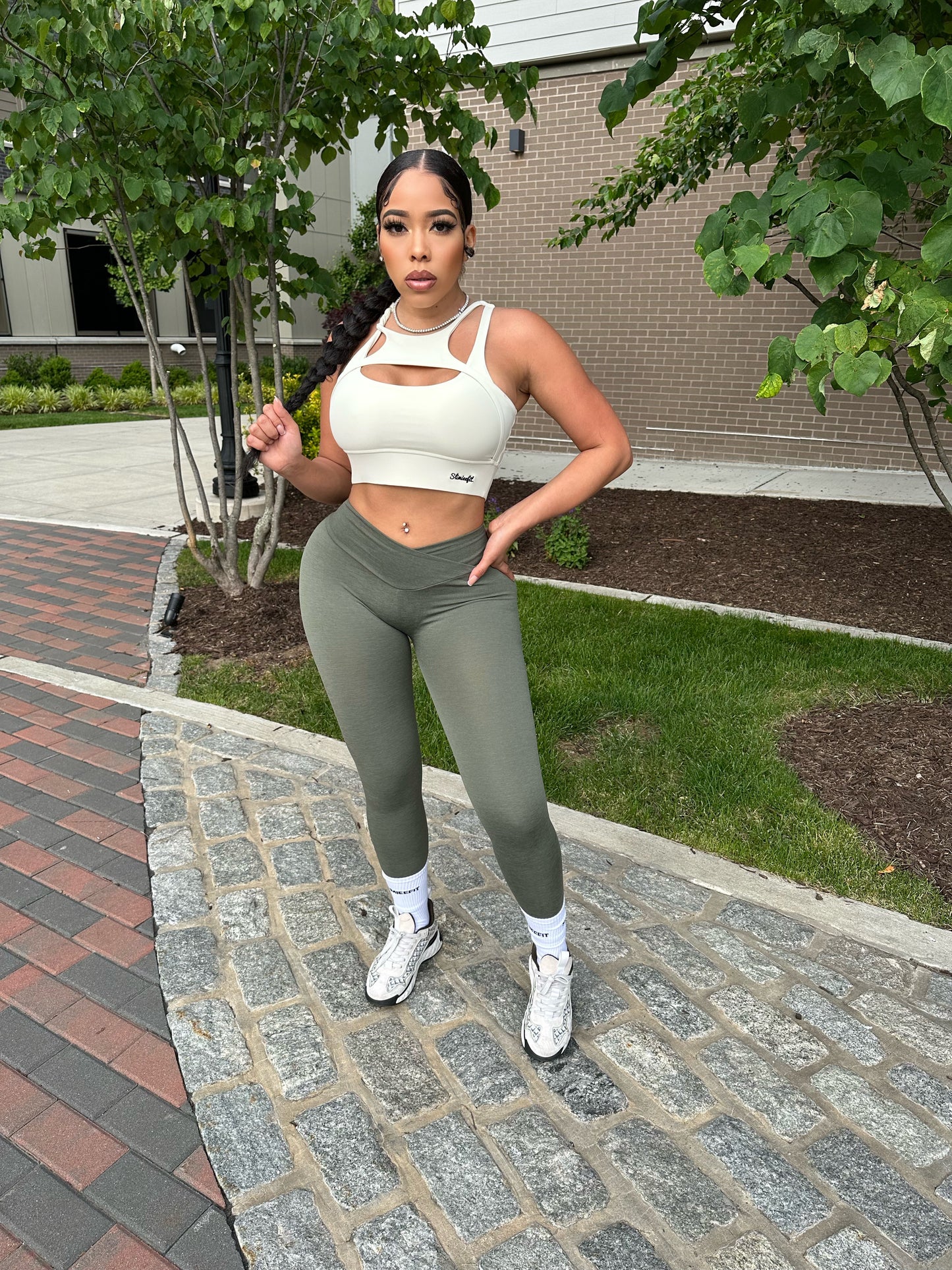 Low Cut Scrunch Butt Leggings